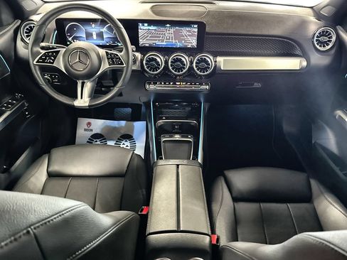 Used 2024 Mercedes-Benz GLB 250 4MATIC image 26