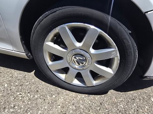 Used 2007 Volkswagen Rabbit 2-Door FWD image 17