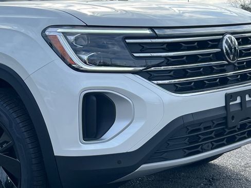 New 2026 Volkswagen Atlas SE image 2