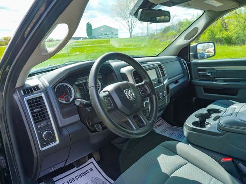 Used 2014 RAM 1500 Classic SLT AWD/4WD image 15
