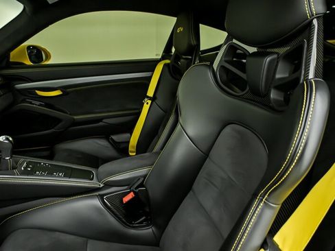 Used 2020 Porsche 718 Cayman GT4 RWD image 21