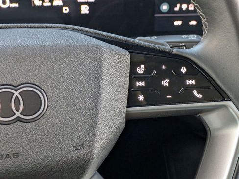 Used 2025 Audi Q5 Premium Plus w/ Premium Plus image 11