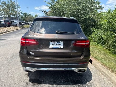 Used 2018 Mercedes-Benz GLC 300 4MATIC image 6