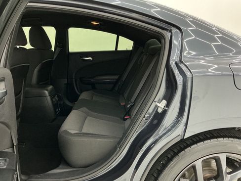 Used 2019 Dodge Charger SXT w/ Blacktop Package RWD image 20