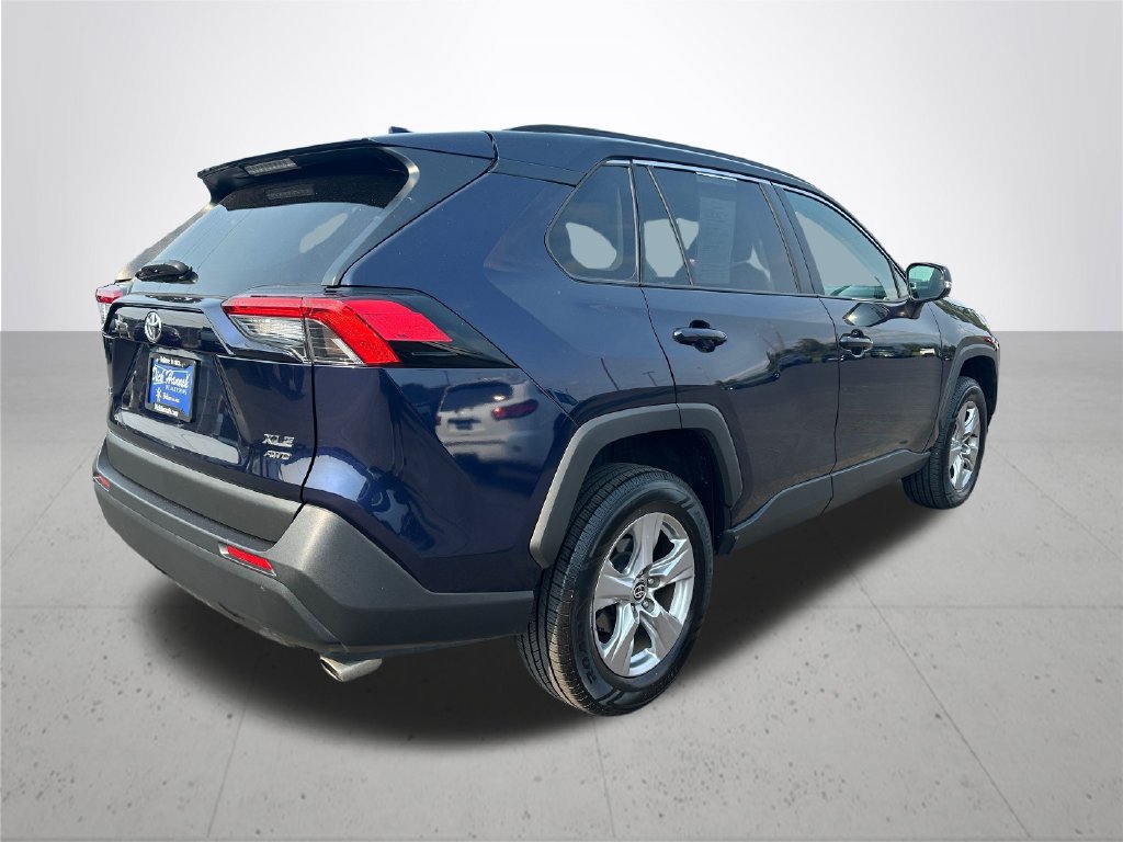 Used 2025 Toyota RAV4 XLE AWD/4WD image 7