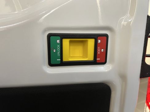 New 2026 Ford Transit 250 148 Medium Roof image 31