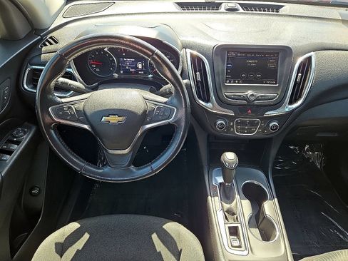 Used 2019 Chevrolet Equinox LT FWD image 18