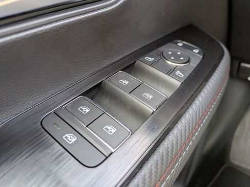 New 2026 Nissan Kicks SR w/ Cold Weather Package image 23