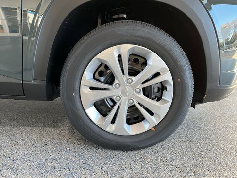 New 2026 Chevrolet Trax LS image 31