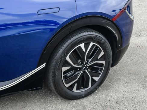 Used 2023 Kia EV6 Wind w/ Wind Technology Package AWD/4WD image 11
