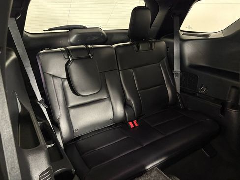 Used 2020 Ford Explorer Limited RWD image 41