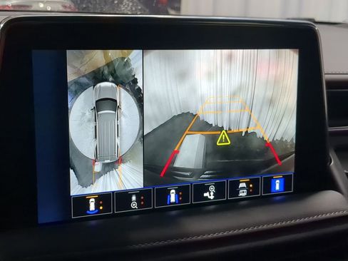 Used 2023 Chevrolet Tahoe Z71 w/ Luxury Package image 45