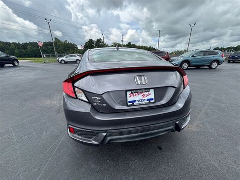 Used 2016 Honda Civic EX-T image 3