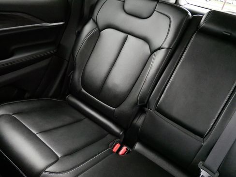 Used 2023 Jeep Grand Cherokee 4WD 4xe image 12