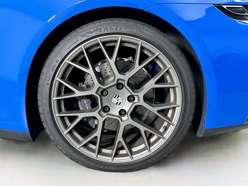 Certified 2025 Porsche 911 Carrera RWD image 30