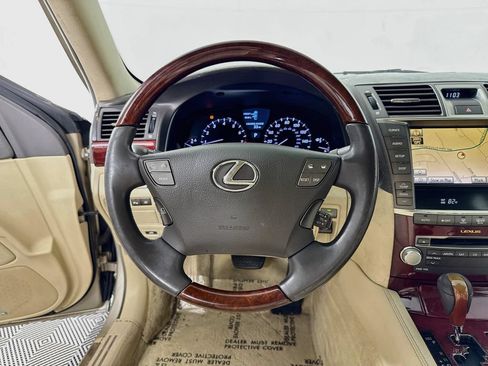 Used 2010 Lexus LS 460 RWD image 11