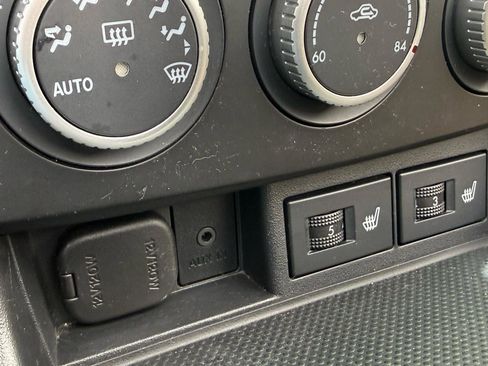 Used 2012 MAZDA MX-5 Miata Grand Touring image 25