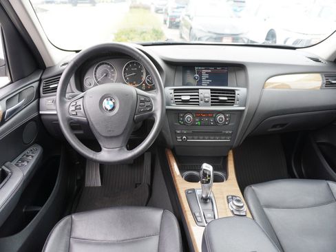 Used 2011 BMW X3 xDrive28i image 2