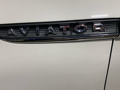 Used 2025 Lincoln Aviator Reserve w/ Illumination Package AWD/4WD image 30