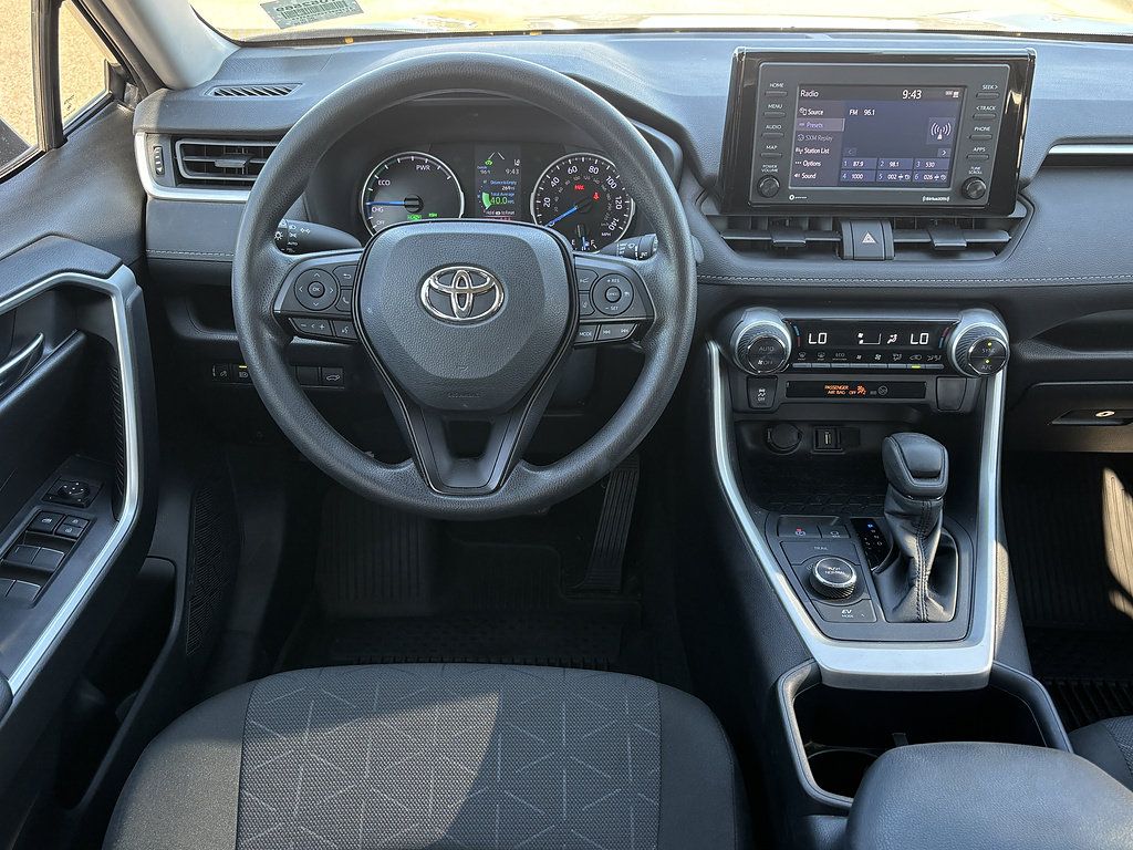 Used 2022 Toyota RAV4 XLE w/ Convenience Package AWD/4WD image 12