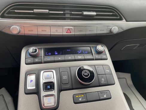 Used 2021 Hyundai Palisade SEL w/ Convenience Package image 16