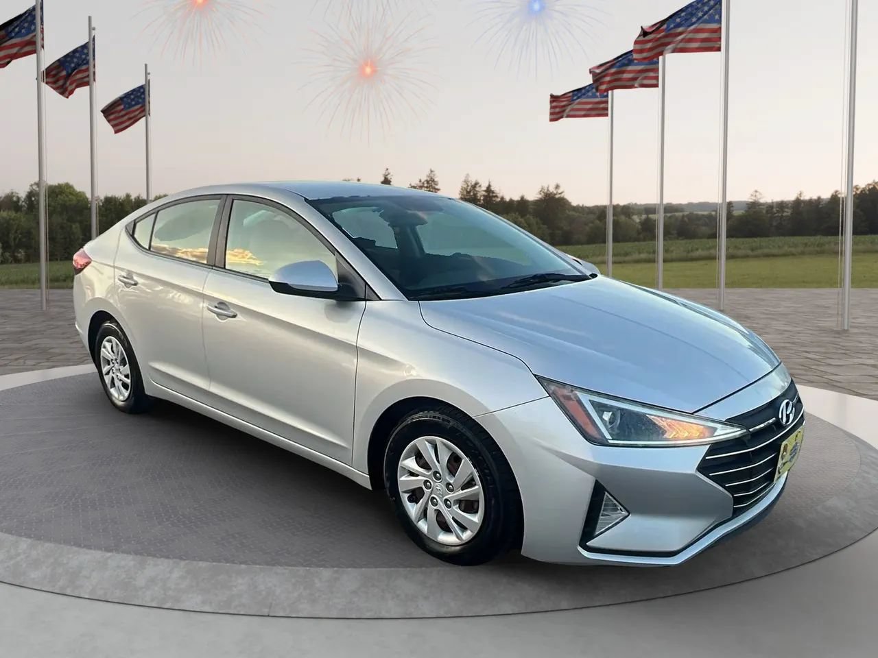 Used 2019 Hyundai Elantra SE FWD image 1