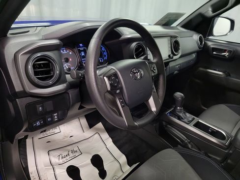 Used 2023 Toyota Tacoma TRD Off-Road image 14