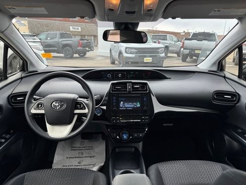 Used 2018 Toyota Prius Two w/ Prius Two Safety Plus Package image 19