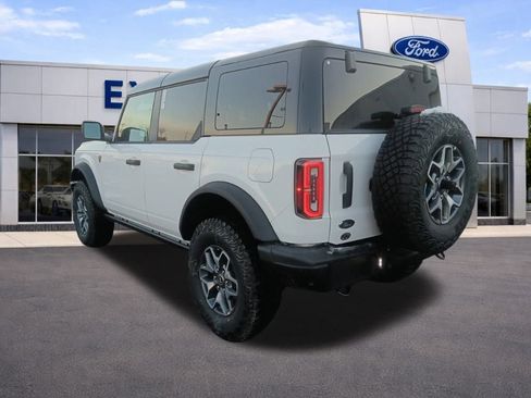 New 2025 Ford Bronco Badlands image 23