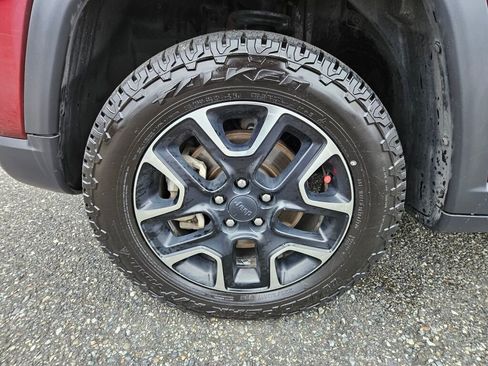 Used 2020 Jeep Compass Sport image 16