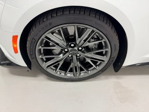 Certified 2023 Chevrolet Camaro ZL1 RWD image 19