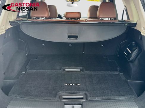 Used 2025 Nissan Rogue Platinum w/ Platinum Premium Package FWD image 33