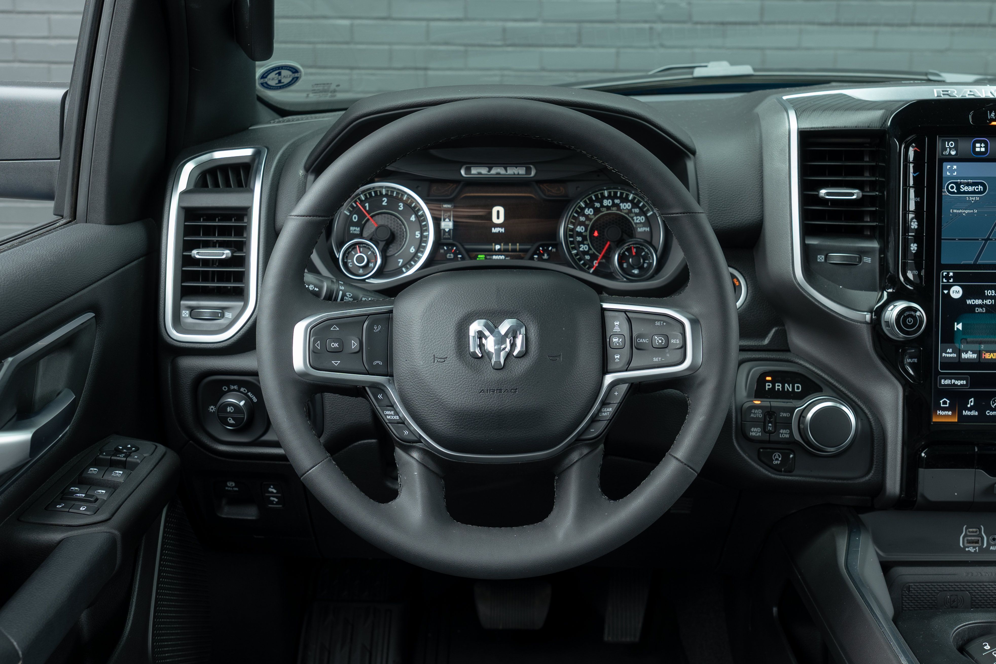 Used 2025 RAM 1500 Big Horn AWD/4WD image 17