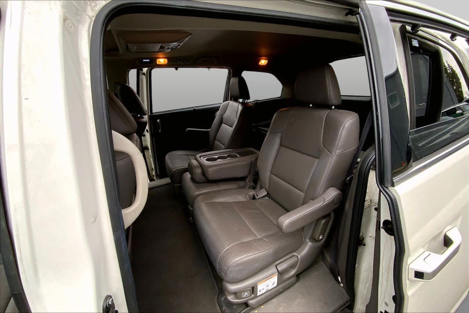 Used 2016 Honda Odyssey Touring image 21