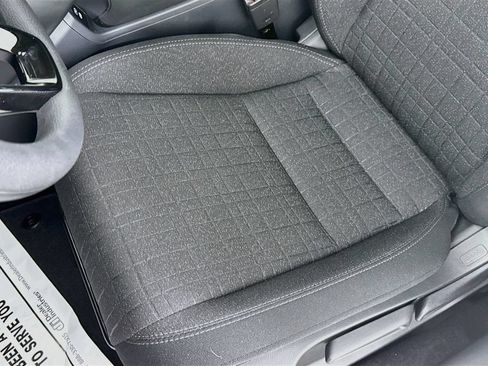 Certified 2027 Honda HR-V LX image 20