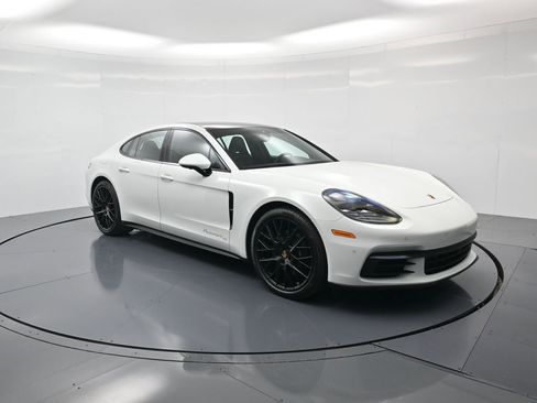 Certified 2020 Porsche Panamera Edition image 32
