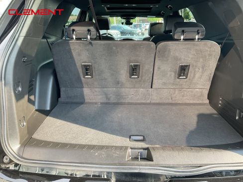 Used 2023 Chevrolet Traverse High Country image 49