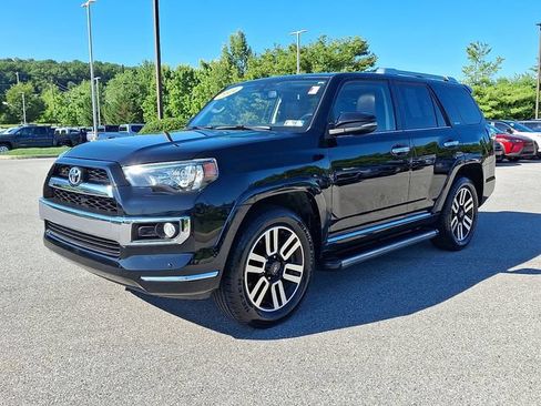 Used 2014 Toyota 4Runner Limited AWD/4WD image 3