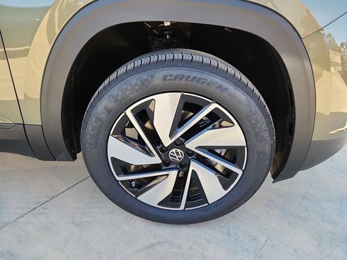 New 2026 Volkswagen Atlas SE image 9