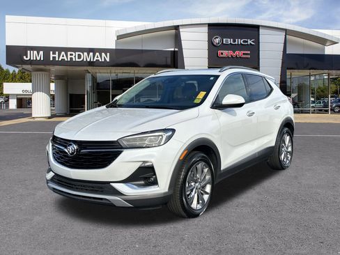 Used 2023 Buick Encore GX Essence w/ Experience Buick Package image 3