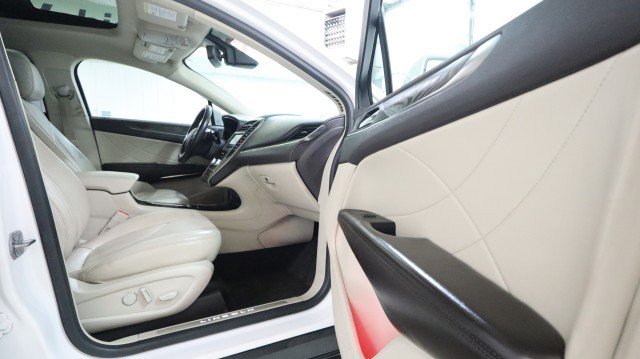 Used 2018 Lincoln MKC Reserve AWD/4WD image 10