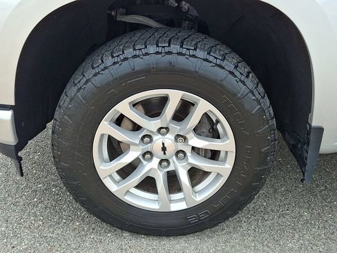 Used 2020 Chevrolet Silverado 1500 RST AWD/4WD image 29