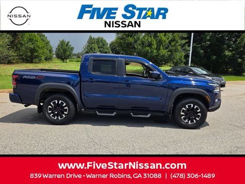 Used 2022 Nissan Frontier PRO-4X w/ Technology Package AWD/4WD image 14