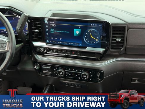 Used 2024 Chevrolet Silverado 2500 LTZ w/ LTZ Premium Package AWD/4WD image 37