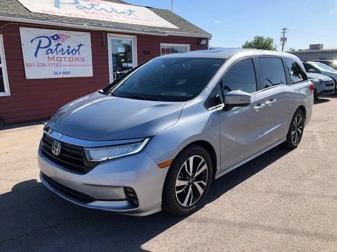 Used 2024 Honda Odyssey Touring image 1