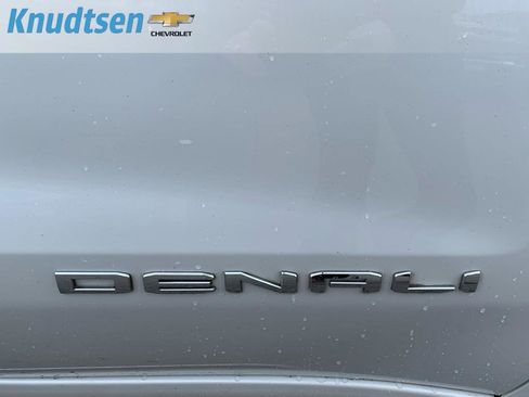 Used 2024 GMC Sierra 1500 Denali w/ Denali Reserve Package image 10