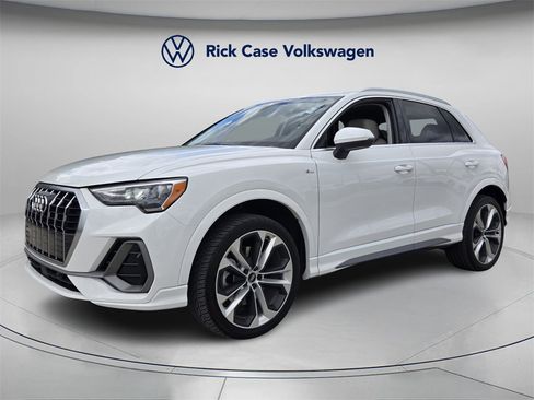 Used 2021 Audi Q3 2.0T Premium w/ Convenience Package image 8