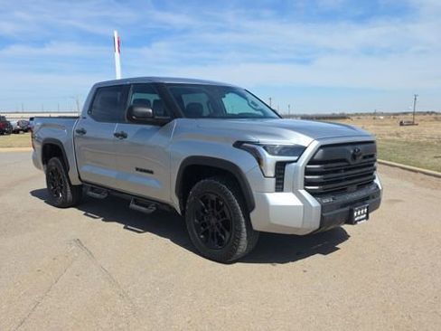 Used 2022 Toyota Tundra SR5 image 4