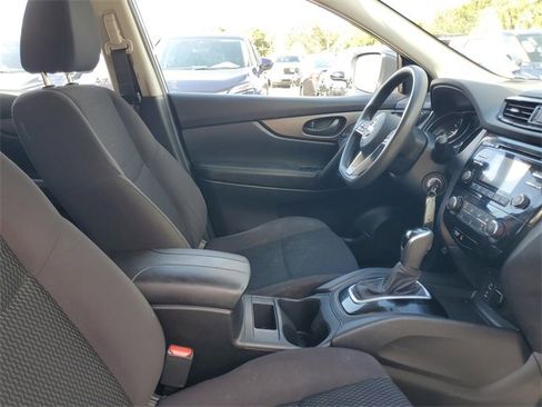 Used 2017 Nissan Rogue Sport S w/ S Appearance Package image 32