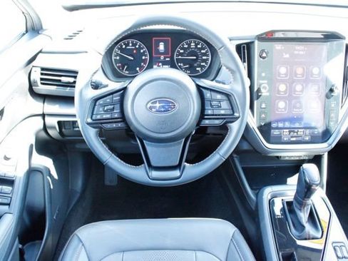 Used 2024 Subaru Crosstrek 2.5i Limited AWD/4WD image 16